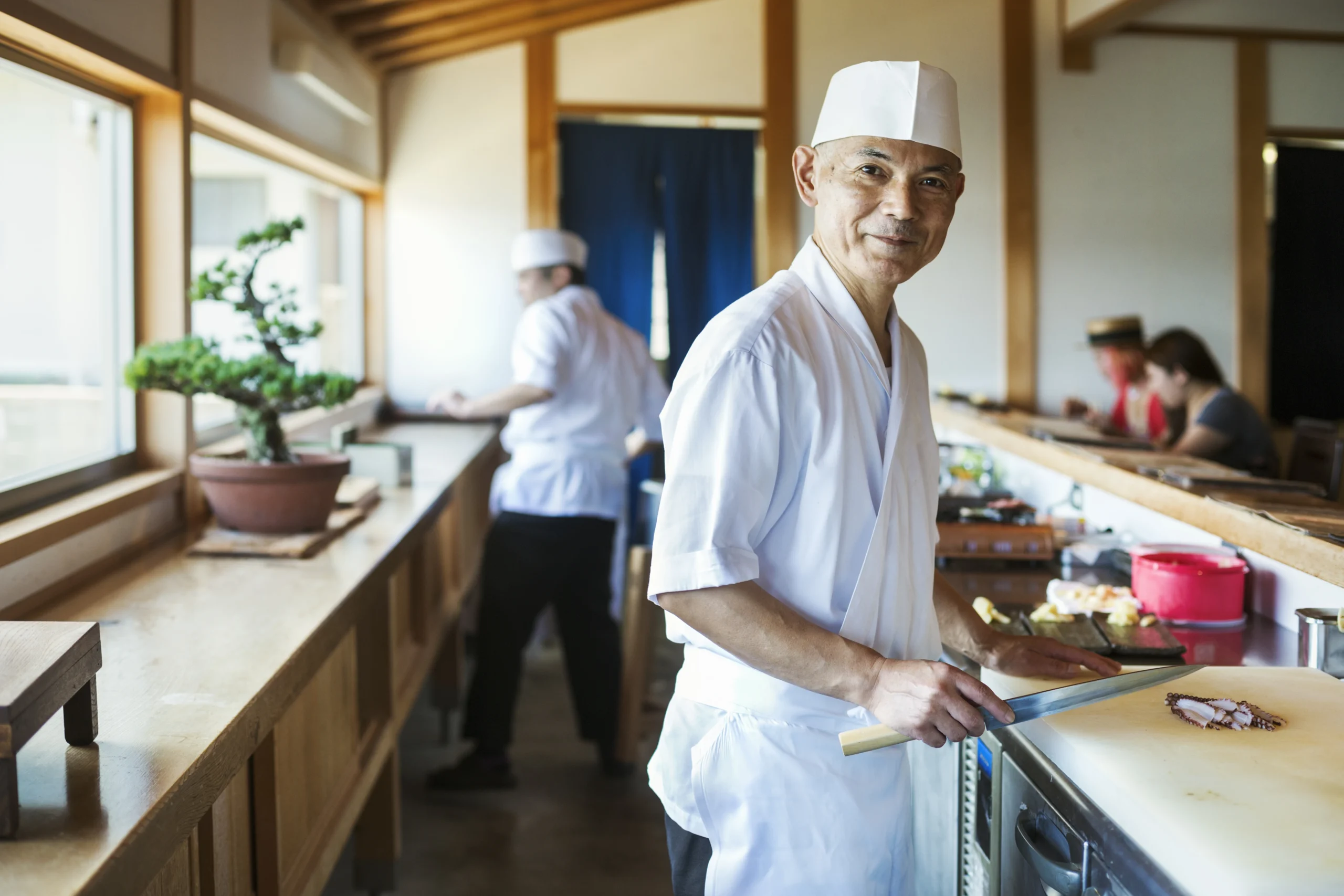 Mengenal Omakase, Tradisi Kuliner Jepang yang Semakin Populer di Indonesia